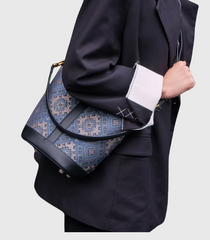 Zhuang Jin Tan Xiangguang Master Fabric Shoulder Bag